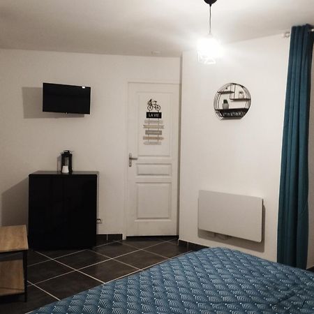 Appartement Avec Cour Plein Centre Foix Zewnętrze zdjęcie