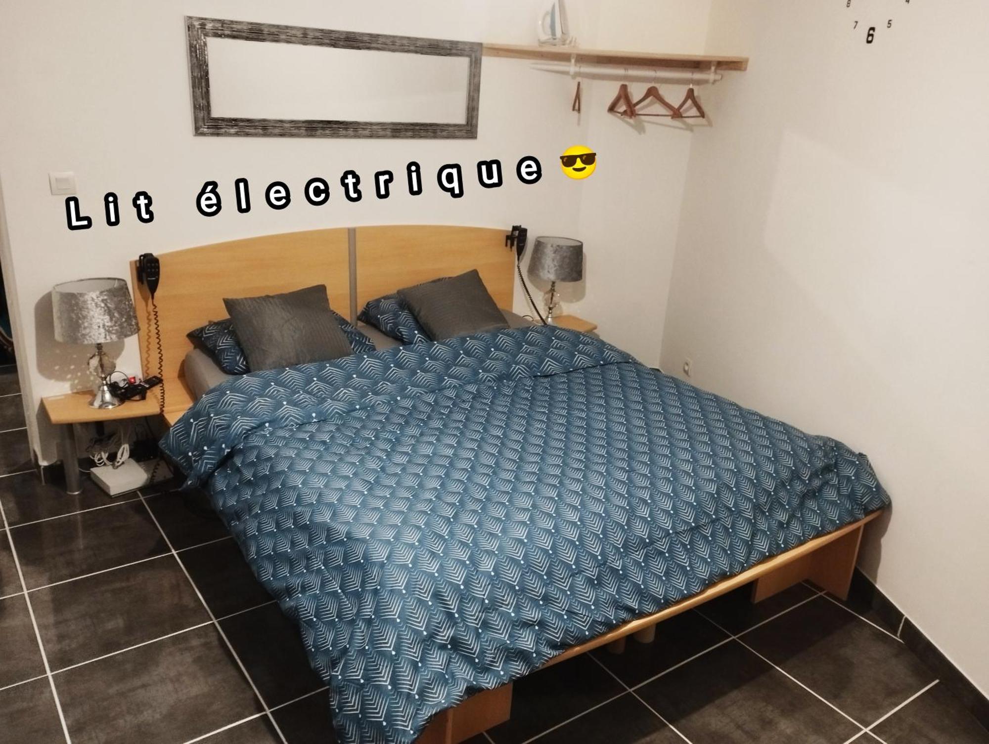 Appartement Avec Cour Plein Centre Foix Zewnętrze zdjęcie